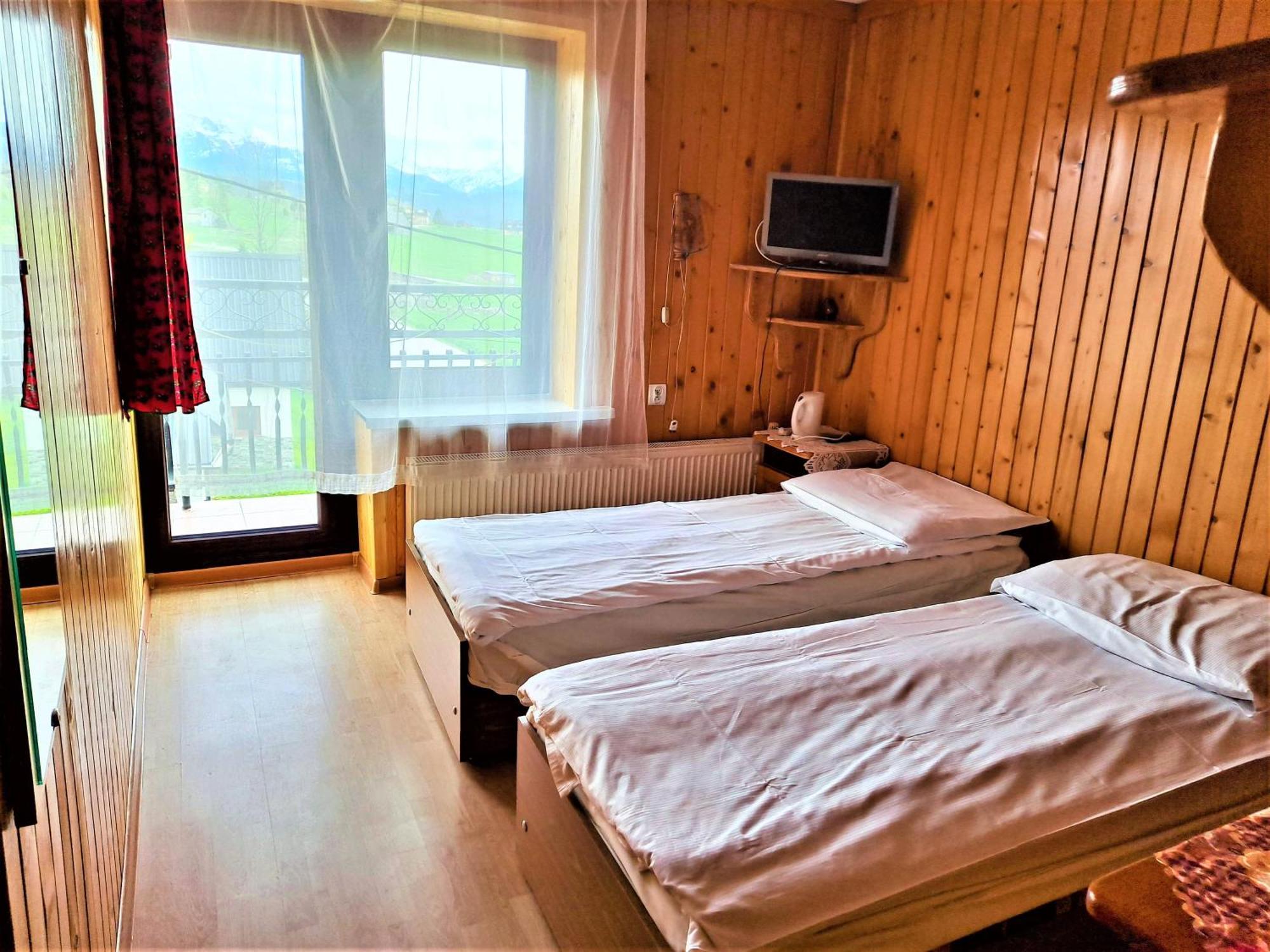 "Harnas" Zab-Bustryk Hotell Rom bilde